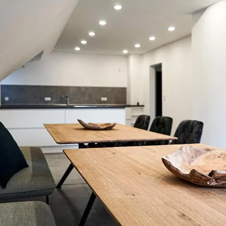 Si-view Einzelzimmer Mit Balkon 5 - Pensión 3*